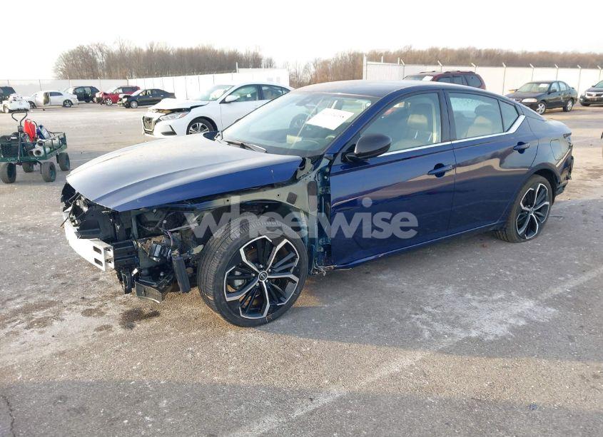 Photo 2 of 2024 Nissan Altima SR FWD (VIN 1N4BL4CV1RN399876)