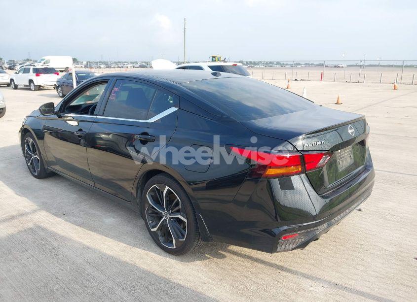 Photo 3 of 2024 Nissan Altima SR FWD (VIN 1N4BL4CV1RN424324)