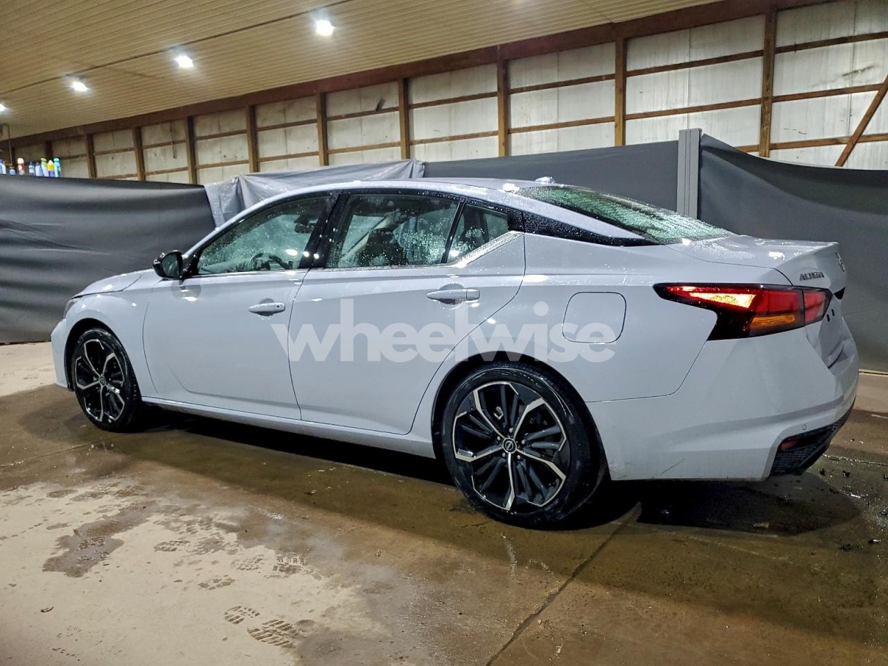 Photo 2 of 2025 NISSAN ALTIMA SR N/A (VIN 1N4BL4CV1SN360632)