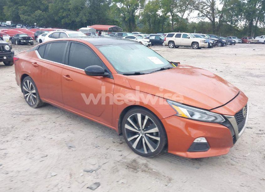 2019 Nissan Altima 2.5 SR (VIN 1N4BL4CV2KC112563) main photo