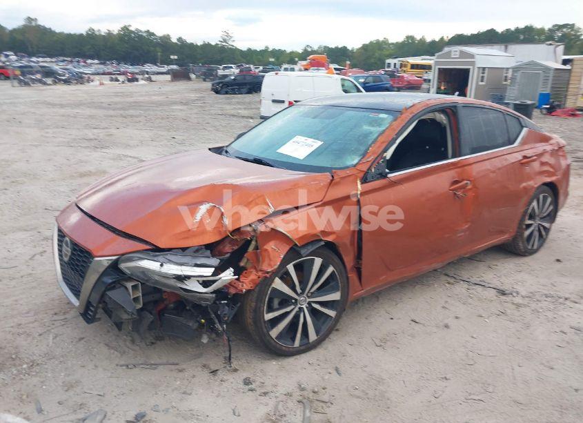 Photo 2 of 2019 Nissan Altima 2.5 SR (VIN 1N4BL4CV2KC112563)