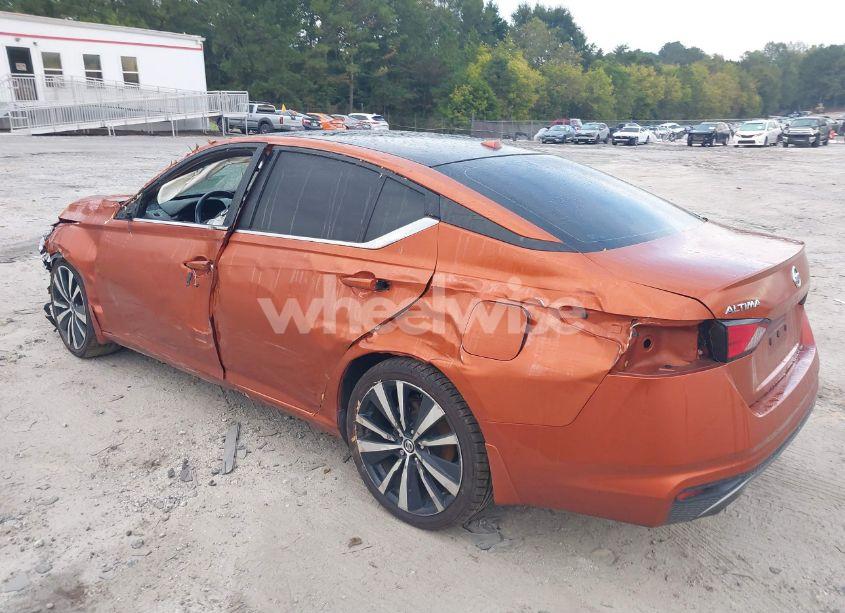 Photo 3 of 2019 Nissan Altima 2.5 SR (VIN 1N4BL4CV2KC112563)