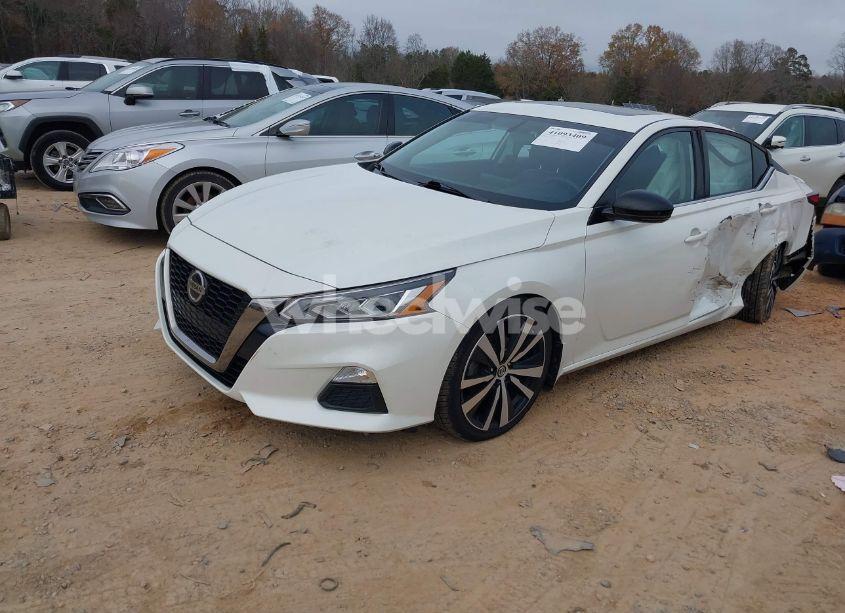 Photo 2 of 2019 Nissan Altima 2.5 SR (VIN 1N4BL4CV2KC131551)