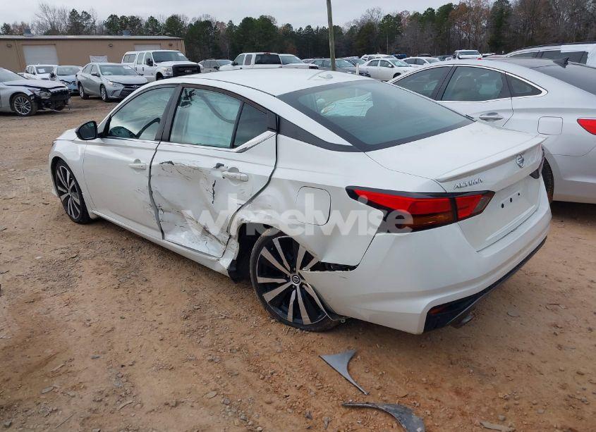 Photo 3 of 2019 Nissan Altima 2.5 SR (VIN 1N4BL4CV2KC131551)