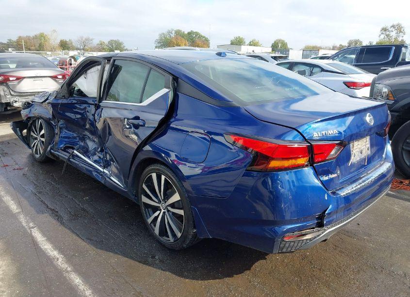 Photo 3 of 2019 Nissan Altima 2.5 SR (VIN 1N4BL4CV2KC143361)