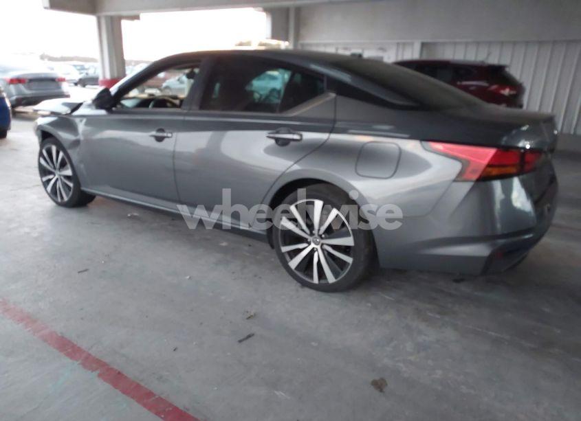 Photo 3 of 2019 Nissan Altima 2.5 SR (VIN 1N4BL4CV2KC157163)