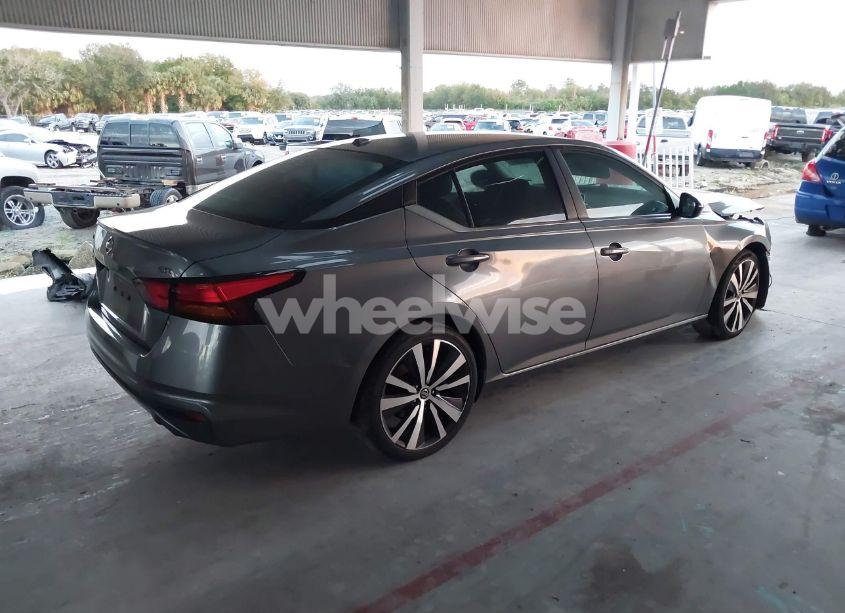 Photo 4 of 2019 Nissan Altima 2.5 SR (VIN 1N4BL4CV2KC157163)