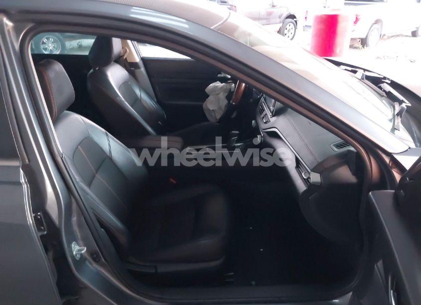 Photo 5 of 2019 Nissan Altima 2.5 SR (VIN 1N4BL4CV2KC157163)