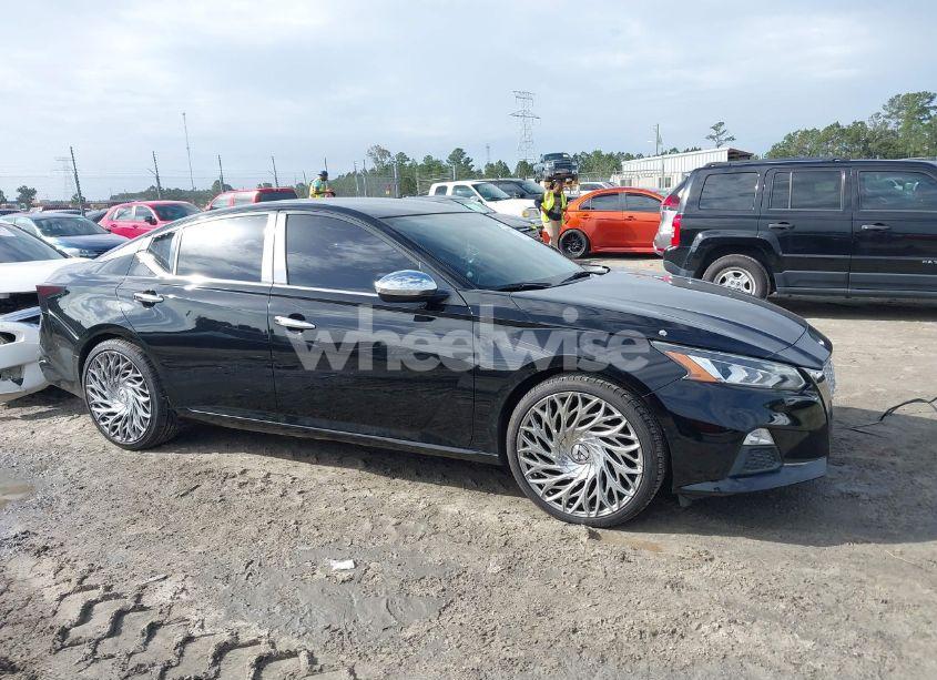 Photo 13 of 2019 Nissan Altima 2.5 SR (VIN 1N4BL4CV2KC179406)