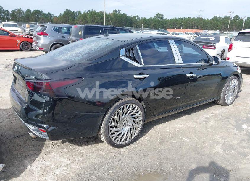 Photo 4 of 2019 Nissan Altima 2.5 SR (VIN 1N4BL4CV2KC179406)