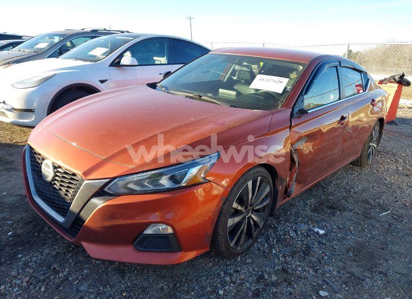 Photo 2 of 2019 Nissan Altima 2.5 SR (VIN 1N4BL4CV2KC212226)