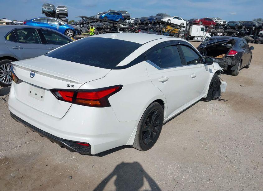 Photo 4 of 2019 Nissan Altima 2.5 SR (VIN 1N4BL4CV2KN307079)