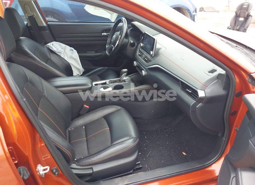 Photo 5 of 2019 Nissan Altima 2.5 SR (VIN 1N4BL4CV2KN308295)