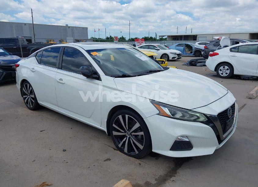 2019 Nissan Altima 2.5 SR (VIN 1N4BL4CV2KN309687) main photo
