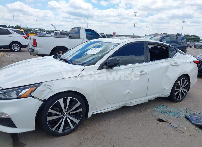 Photo 6 of 2019 Nissan Altima 2.5 SR (VIN 1N4BL4CV2KN309687)