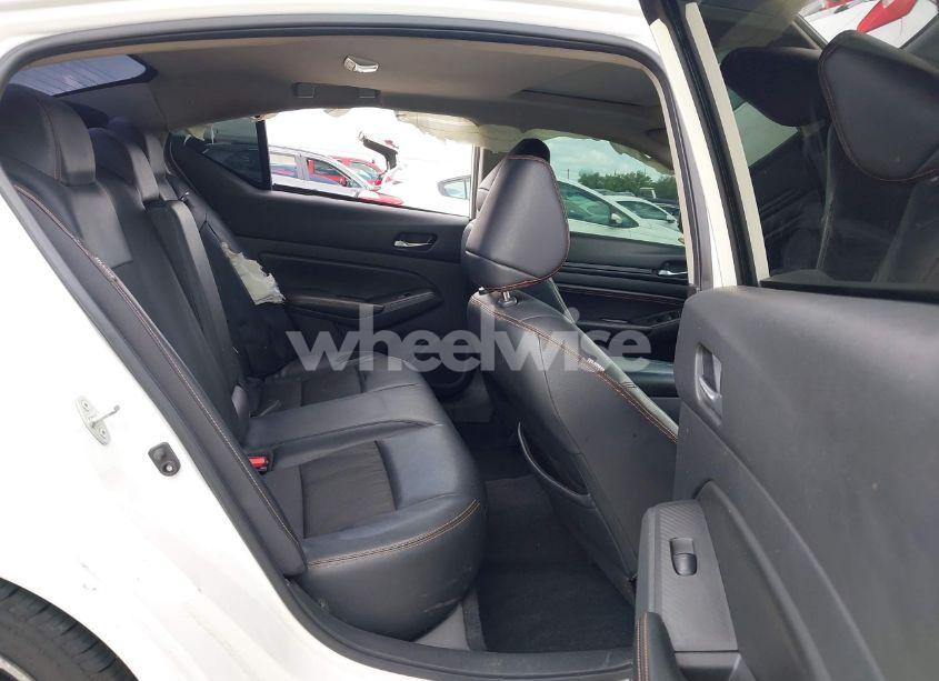 Photo 8 of 2019 Nissan Altima 2.5 SR (VIN 1N4BL4CV2KN309687)