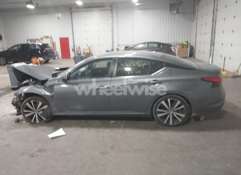 Photo 13 of 2020 Nissan Altima SR FWD (VIN 1N4BL4CV2LC221428)