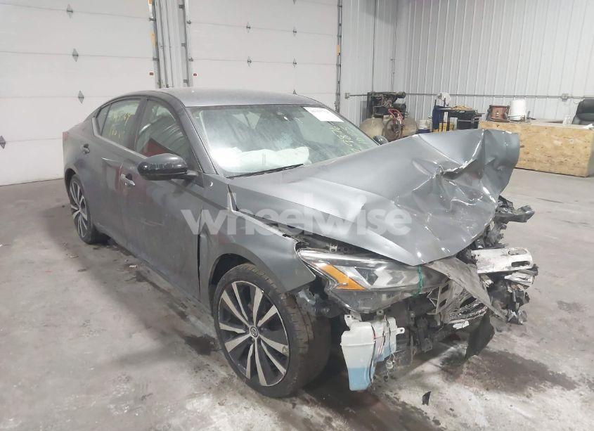 Photo 6 of 2020 Nissan Altima SR FWD (VIN 1N4BL4CV2LC221428)