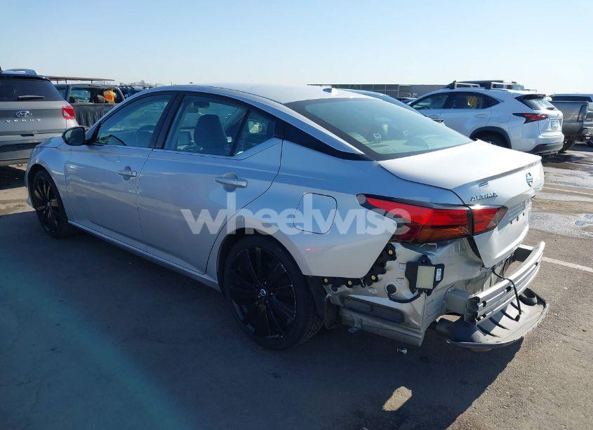 Photo 3 of 2020 Nissan Altima SR FWD (VIN 1N4BL4CV2LC233031)