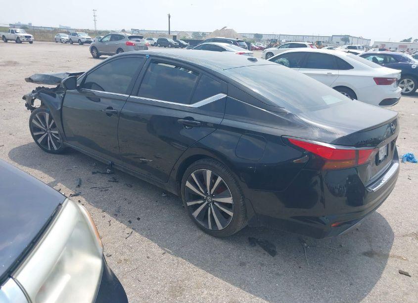 Photo 3 of 2020 Nissan Altima SR FWD (VIN 1N4BL4CV2LC262996)