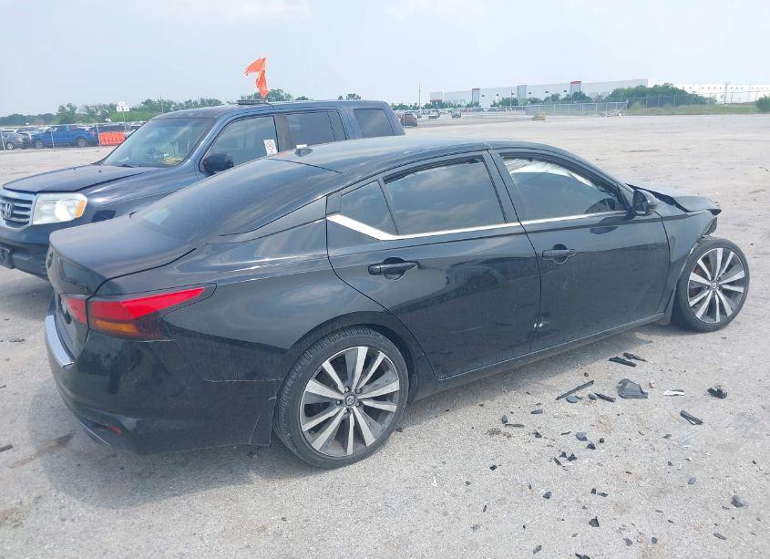 Photo 4 of 2020 Nissan Altima SR FWD (VIN 1N4BL4CV2LC262996)