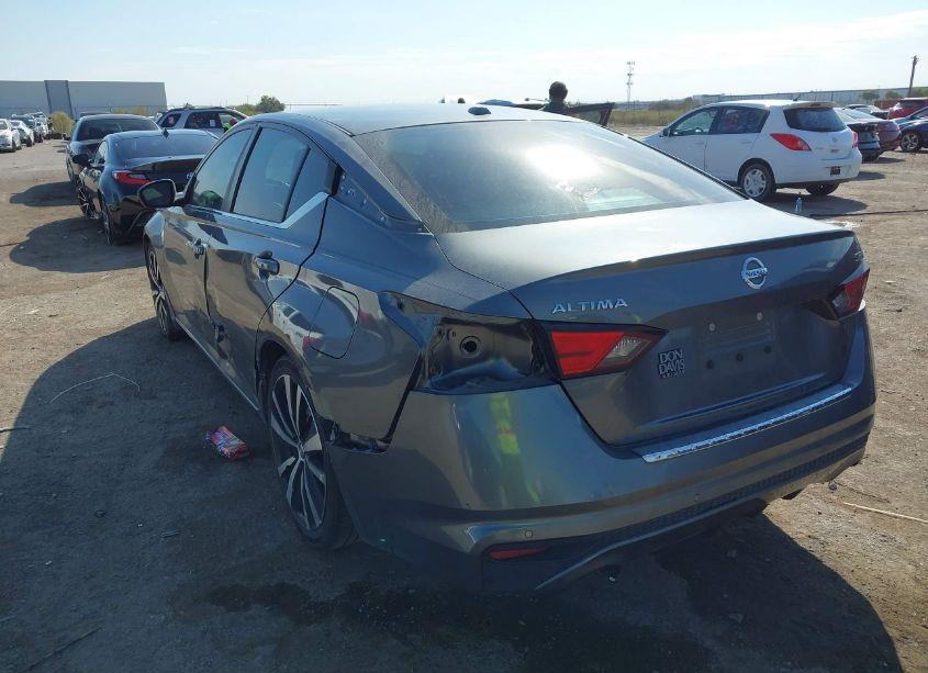 Photo 3 of 2021 Nissan Altima SR FWD (VIN 1N4BL4CV2MN345902)