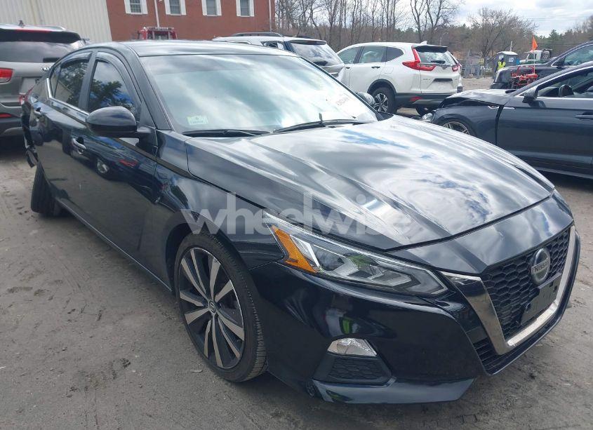 2021 Nissan Altima SR FWD (VIN 1N4BL4CV2MN368192) main photo