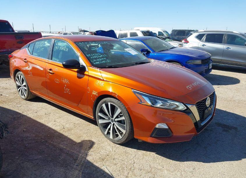 2021 Nissan Altima SR FWD (VIN 1N4BL4CV2MN387129) main photo