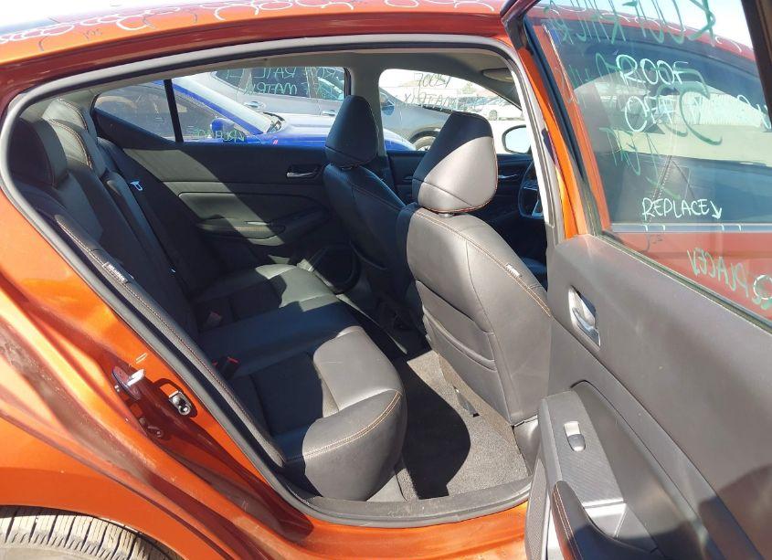 Photo 8 of 2021 Nissan Altima SR FWD (VIN 1N4BL4CV2MN387129)