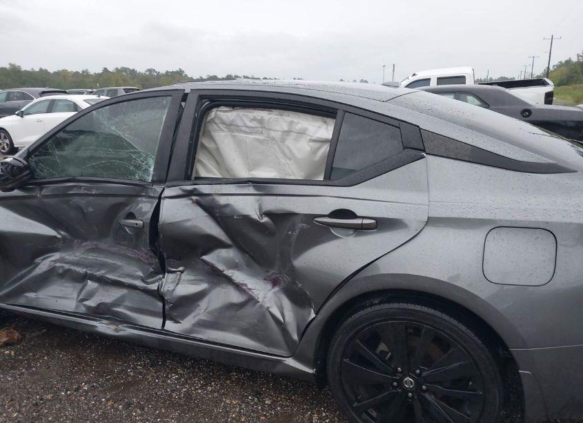 Photo 17 of 2022 Nissan Altima SR FWD (VIN 1N4BL4CV2NN341561)