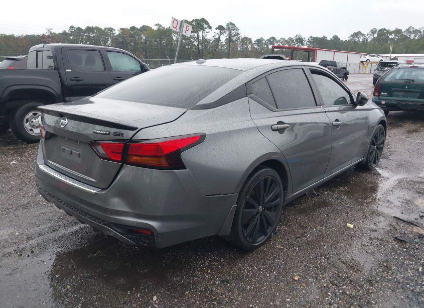 Photo 4 of 2022 Nissan Altima SR FWD (VIN 1N4BL4CV2NN341561)