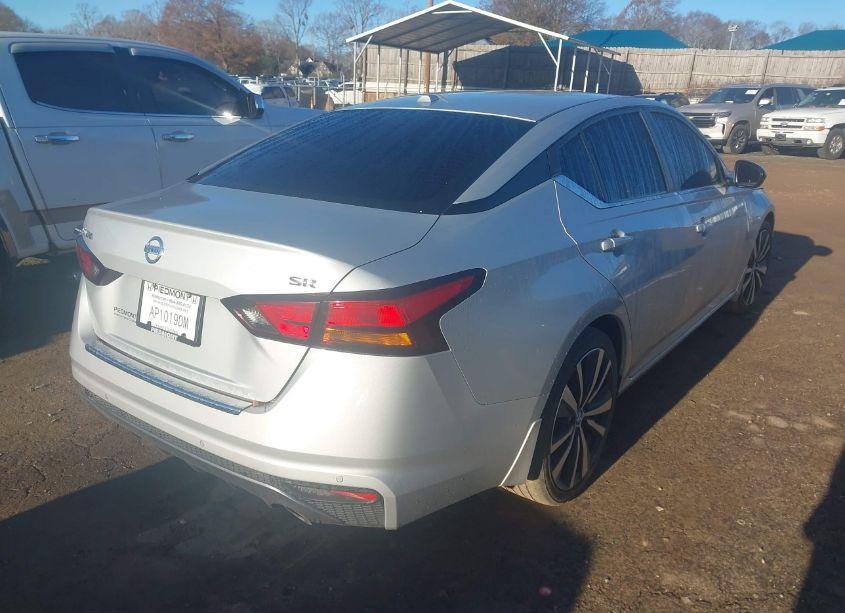 Photo 4 of 2022 Nissan Altima SR FWD (VIN 1N4BL4CV2NN343505)