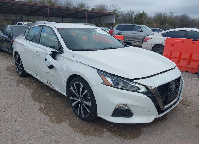 2022 Nissan Altima SR FWD (VIN 1N4BL4CV2NN348851) main photo