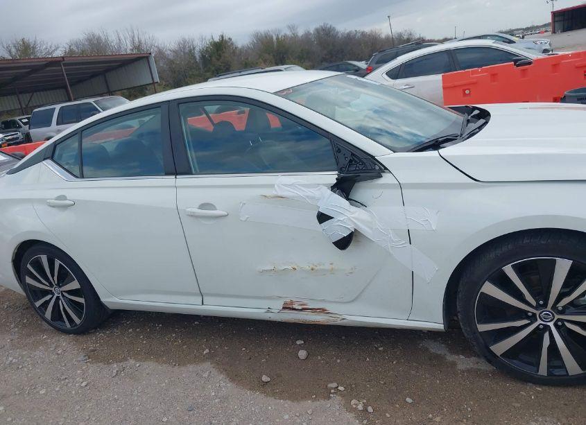 Photo 13 of 2022 Nissan Altima SR FWD (VIN 1N4BL4CV2NN348851)