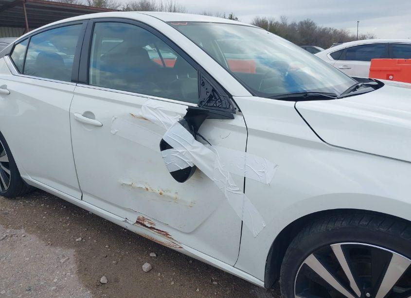 Photo 6 of 2022 Nissan Altima SR FWD (VIN 1N4BL4CV2NN348851)