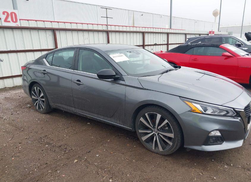 Photo 13 of 2022 Nissan Altima SR FWD (VIN 1N4BL4CV2NN351118)