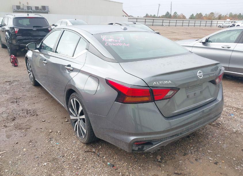 Photo 3 of 2022 Nissan Altima SR FWD (VIN 1N4BL4CV2NN351118)