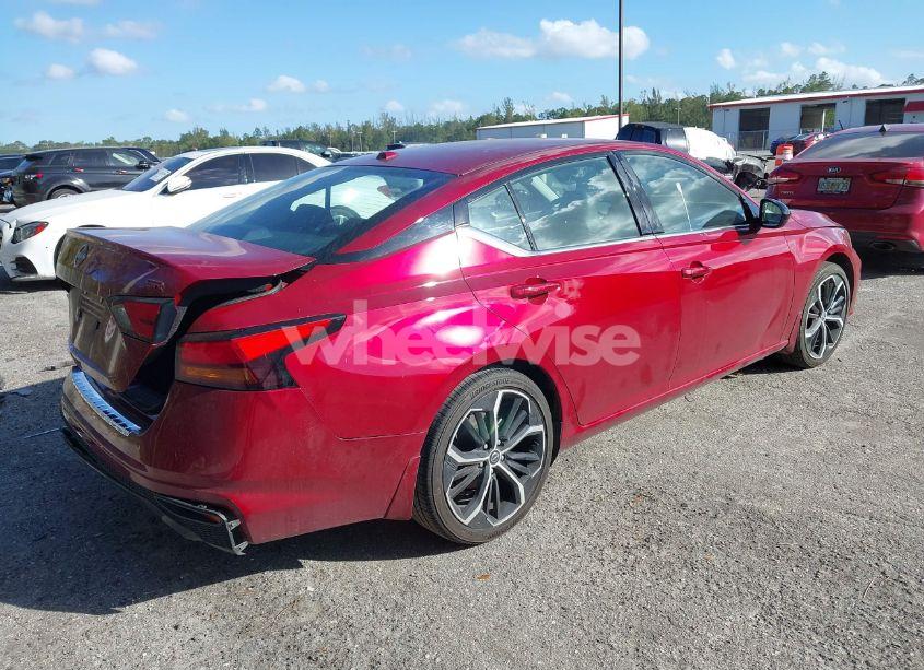 Photo 4 of 2023 Nissan Altima SR FWD (VIN 1N4BL4CV2PN423096)