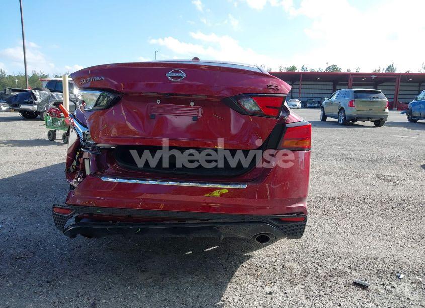 Photo 6 of 2023 Nissan Altima SR FWD (VIN 1N4BL4CV2PN423096)