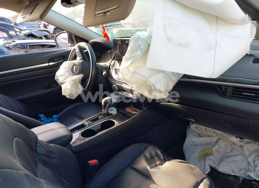 Photo 5 of 2024 Nissan Altima SR FWD (VIN 1N4BL4CV2RN305066)