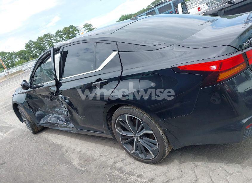 Photo 13 of 2024 Nissan Altima SR FWD (VIN 1N4BL4CV2RN330145)