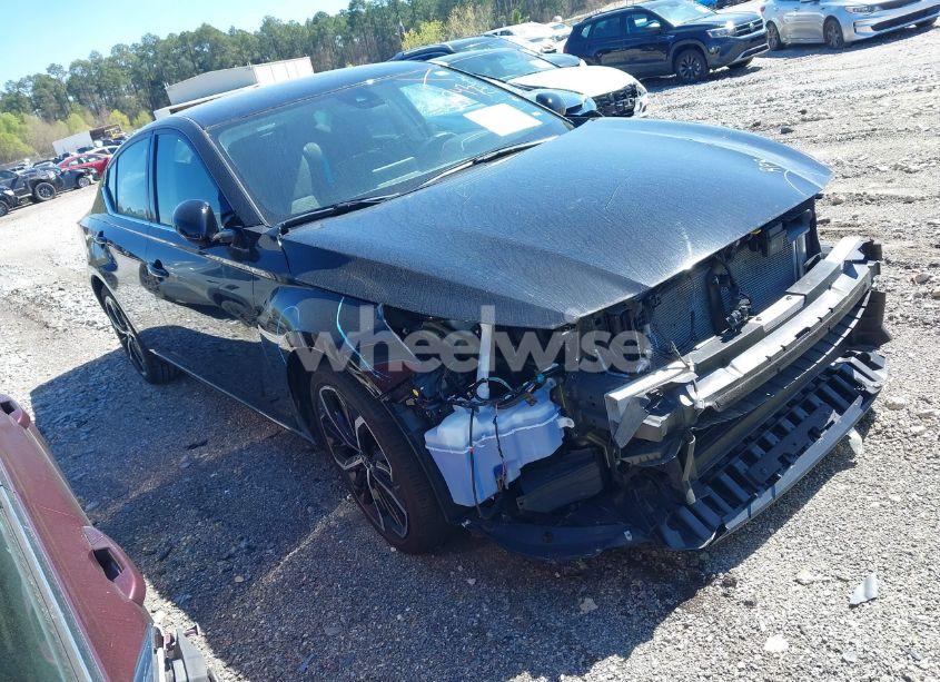 2024 Nissan Altima SR FWD (VIN 1N4BL4CV2RN386201) main photo