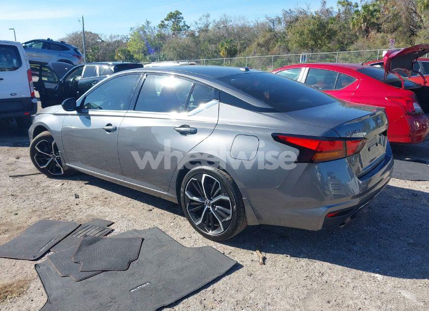 Photo 3 of 2025 Nissan Altima SR FWD (VIN 1N4BL4CV2SN341474)