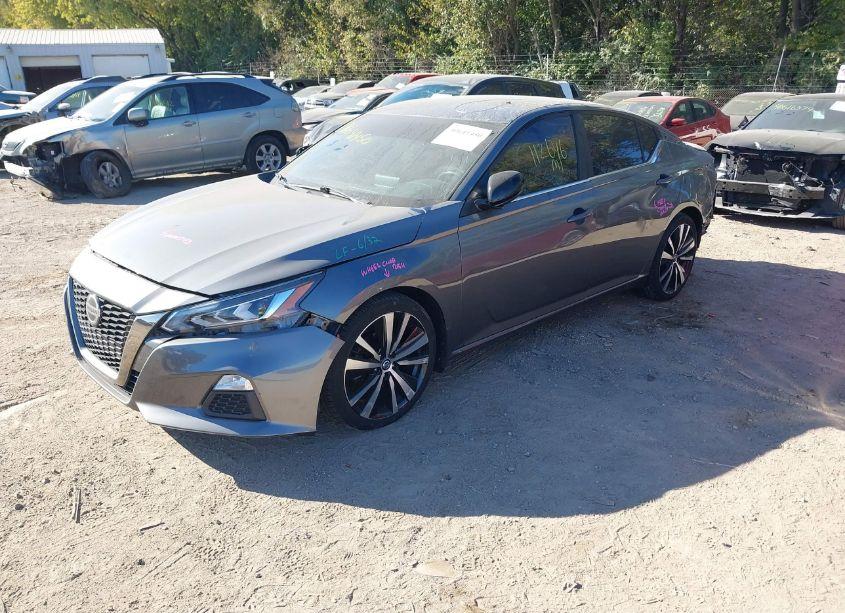 Photo 2 of 2019 Nissan Altima 2.5 SR (VIN 1N4BL4CV3KC100597)