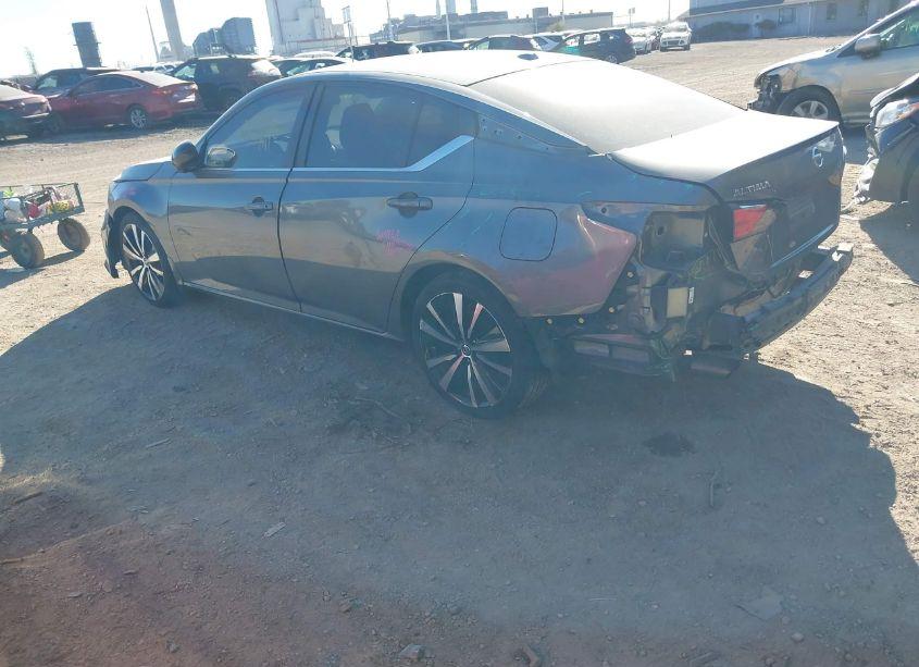 Photo 3 of 2019 Nissan Altima 2.5 SR (VIN 1N4BL4CV3KC100597)