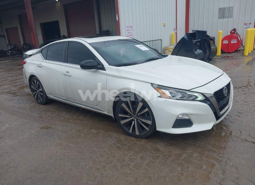 2019 Nissan Altima 2.5 SR (VIN 1N4BL4CV3KC142302) main photo
