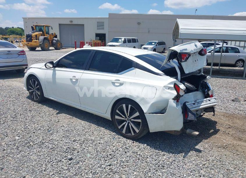 Photo 3 of 2019 Nissan Altima 2.5 SR (VIN 1N4BL4CV3KC192097)