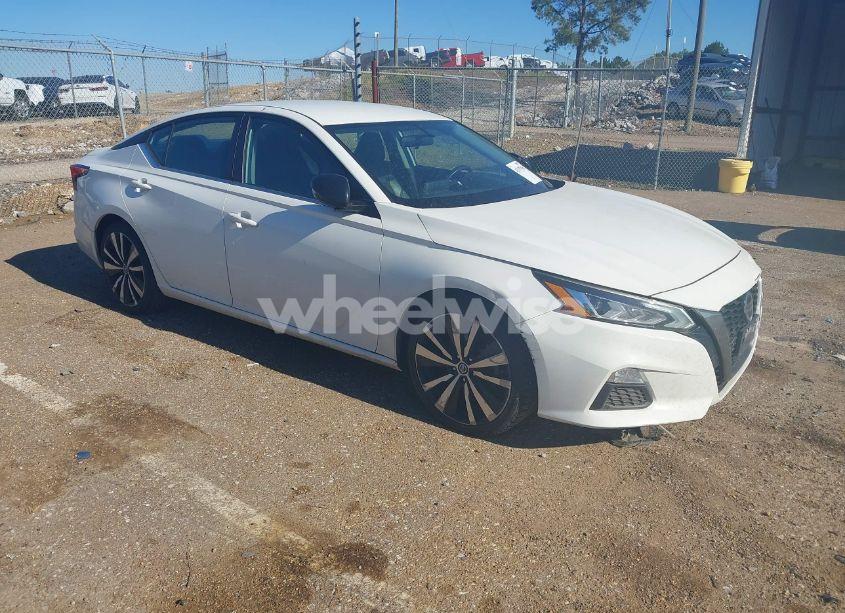 2019 Nissan Altima 2.5 SR (VIN 1N4BL4CV3KN309911) main photo