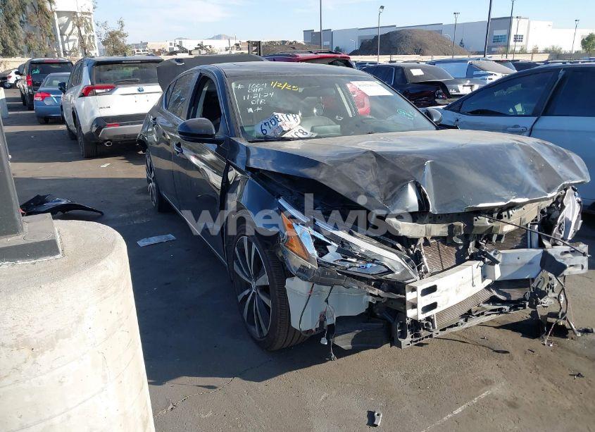 2019 Nissan Altima 2.5 SR (VIN 1N4BL4CV3KN319919) main photo