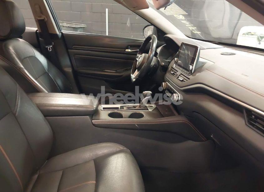 Photo 5 of 2020 Nissan Altima SR FWD (VIN 1N4BL4CV3LC143225)